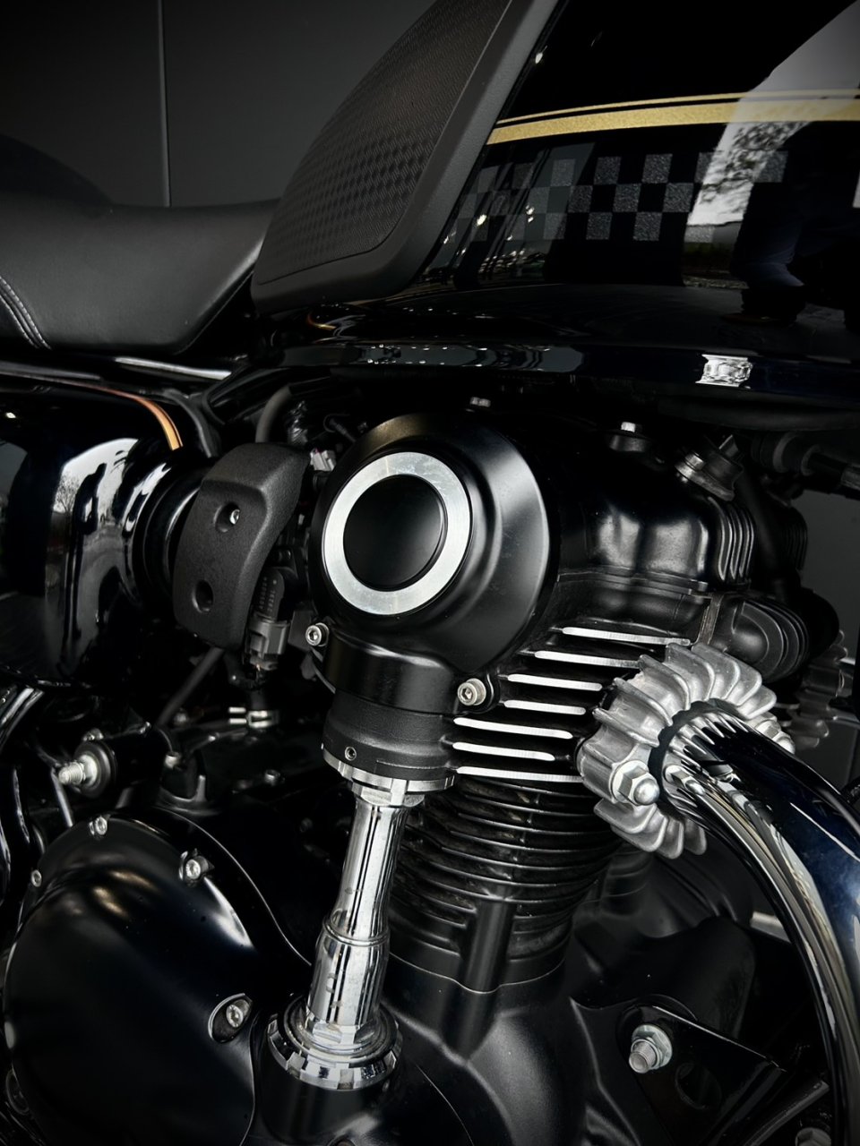 KAWASAKI W800 CAFE | 2023 | 里程: 2XXX KM